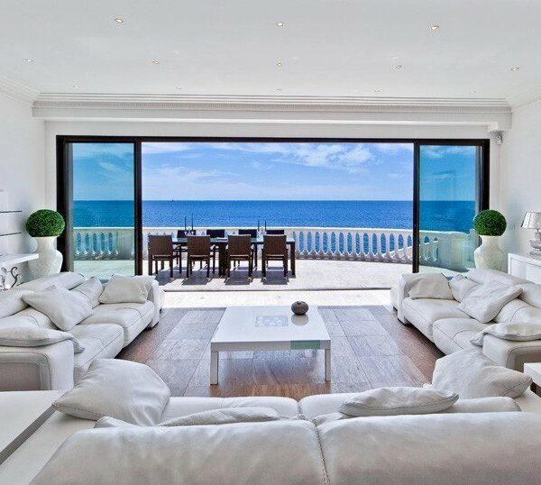 Villa Pieds Dans l'Eau à Cannes à louer